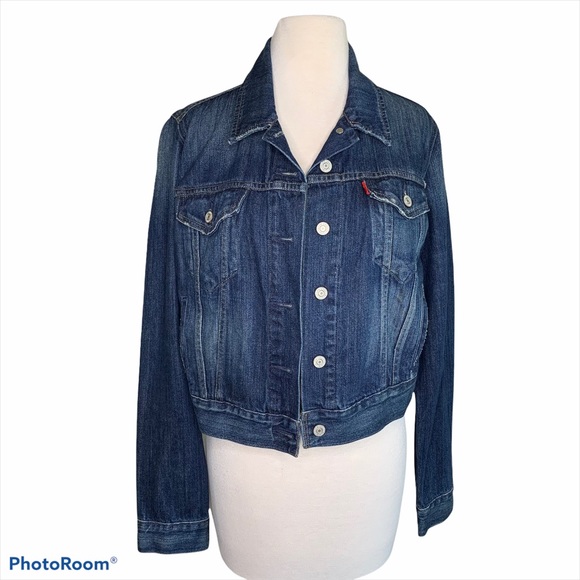 Levi’s women’s classic denim button up jacket